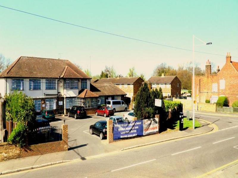 Heathrow Lodge Hillingdon Exterior photo